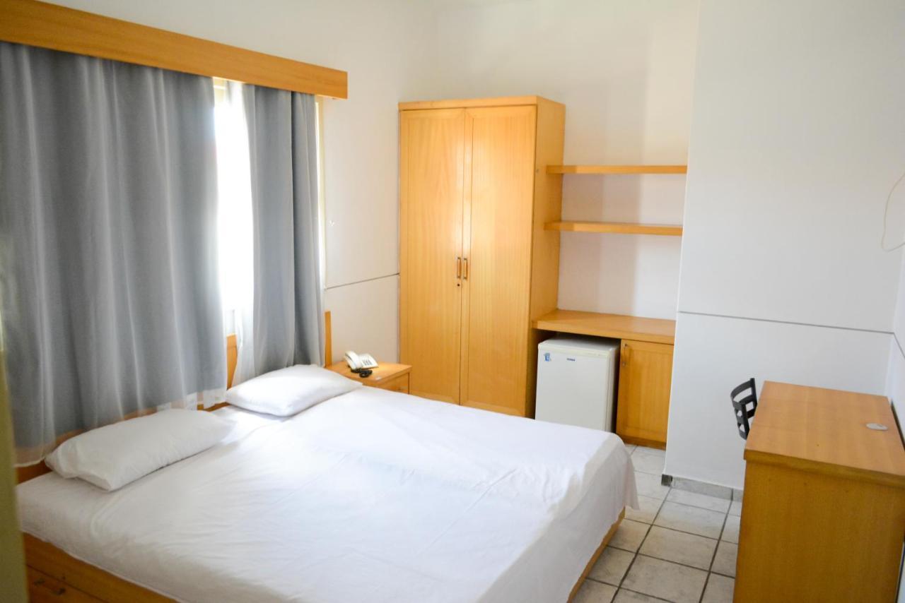 Hotel Villa Real Sobral Eksteriør billede